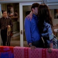 Wonder Woman teams up with Two and a Half Men (John Cry, Ashton Kutcher, Lynda Carter)