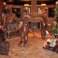 Life-size Chocolate Santa on display at Houston Hotel