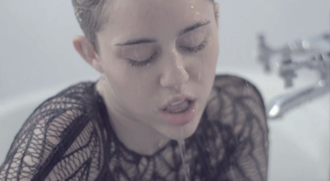 Miley Cyrus Adore You music video most sexy one yet (bathtub)