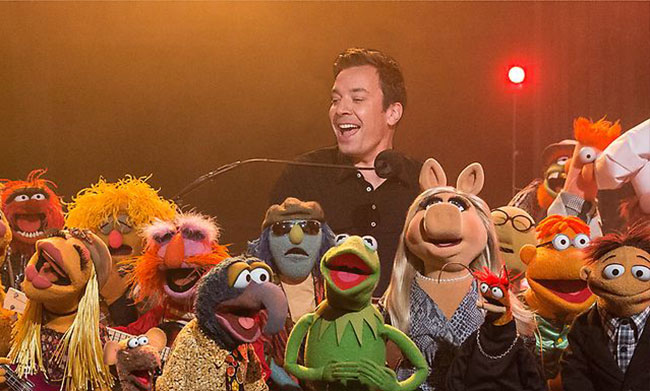 Late Night with Jimmy Fallon last show (Muppets band)
