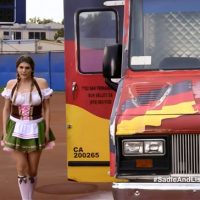 Grand romantic gesture is an Awkward moment (Sadie - Molly Tarlov)