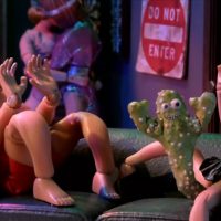 Robot Chicken explains grownup Halloween (Link's Sausages)